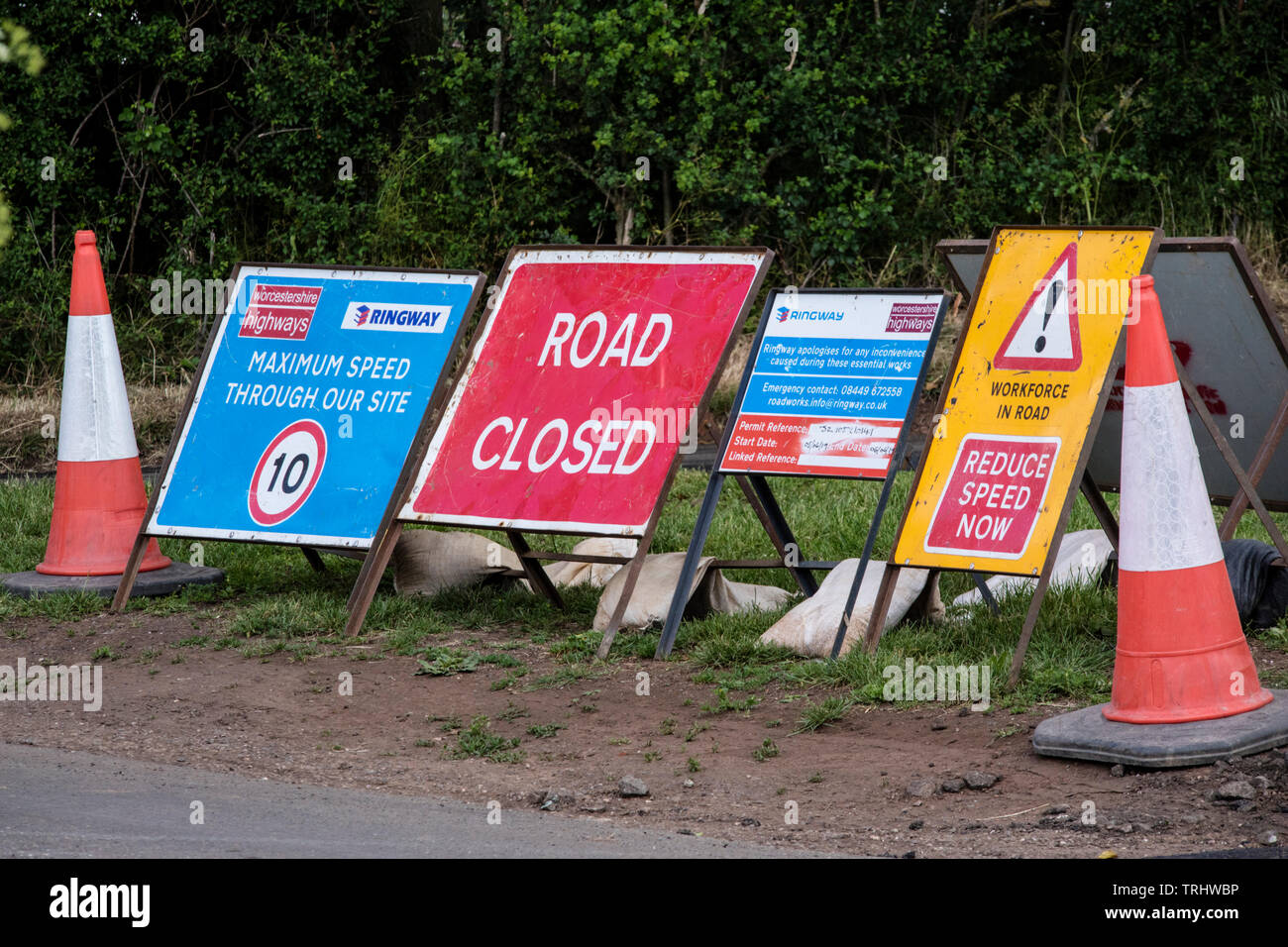 Straßensperre Zeichen, England, Großbritannien Stockfoto