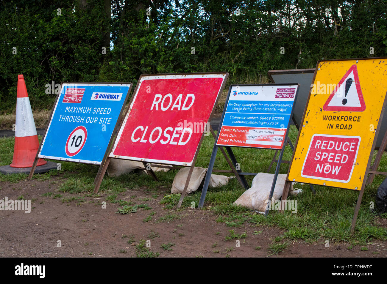 Straßensperre Zeichen, England, Großbritannien Stockfoto