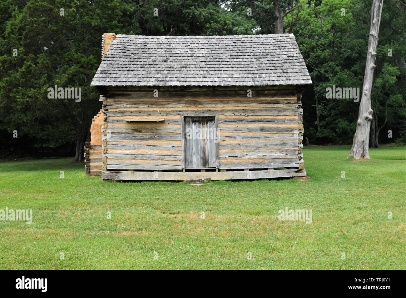 Die alte Hütte am Peach Orchard im Silo National Military Park. Stockfoto