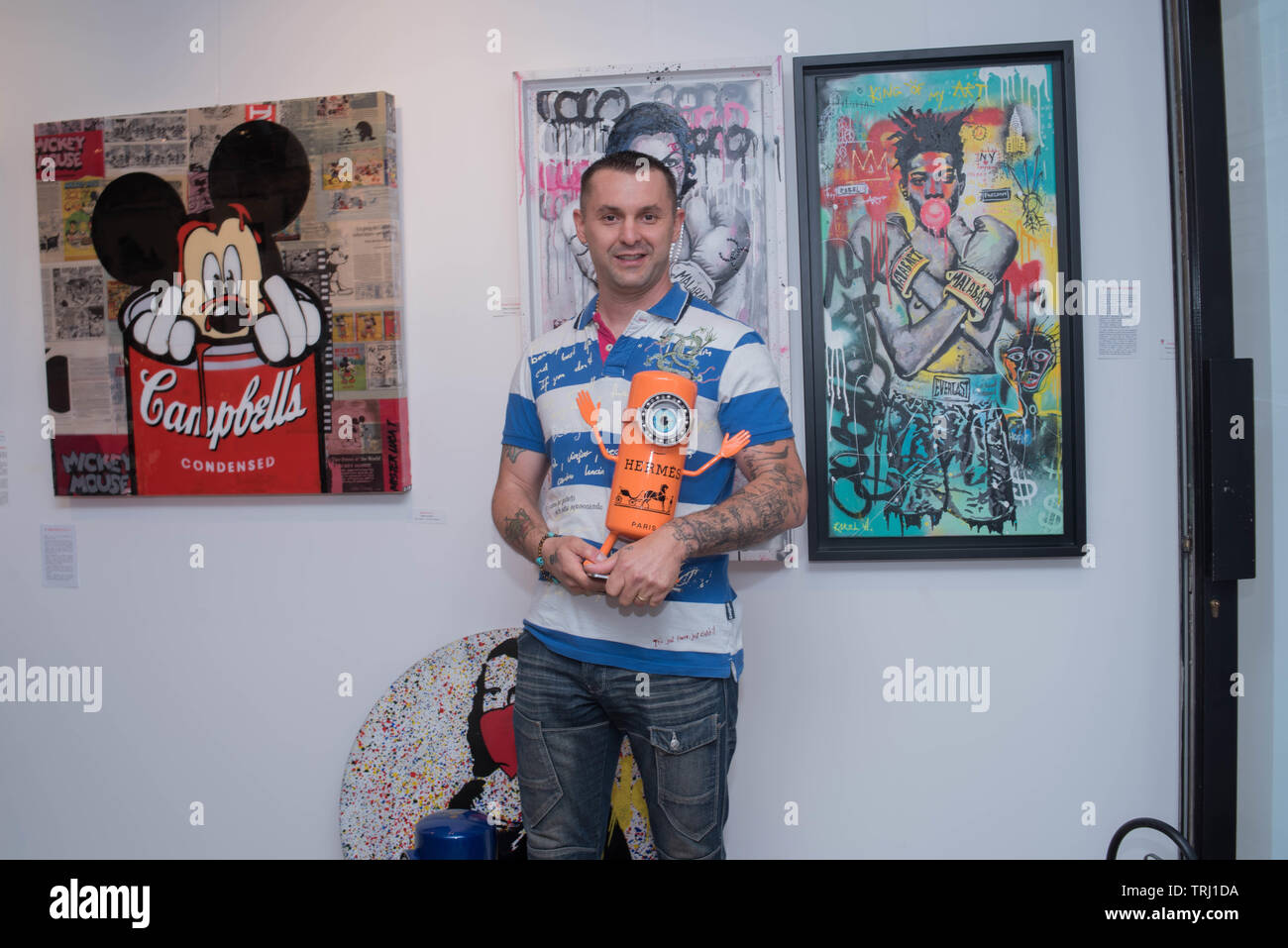 Street Art - Pop Art: Champop Galerie präsentiert die Ausstellung 'La rué vers l'art". Stockfoto