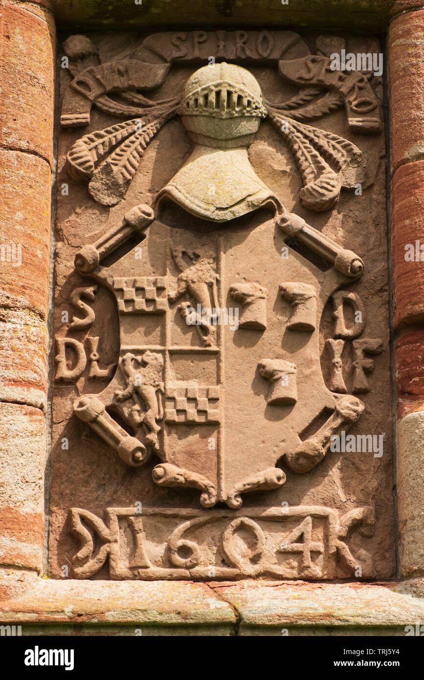 Edzell Castle, Angus, Schottland. Die aufwendige ummauerten Garten wurde 1604 angelegt. Die Arme (über dem Garten Tür) von Sir David Lindsay und seinen zweiten Stockfoto