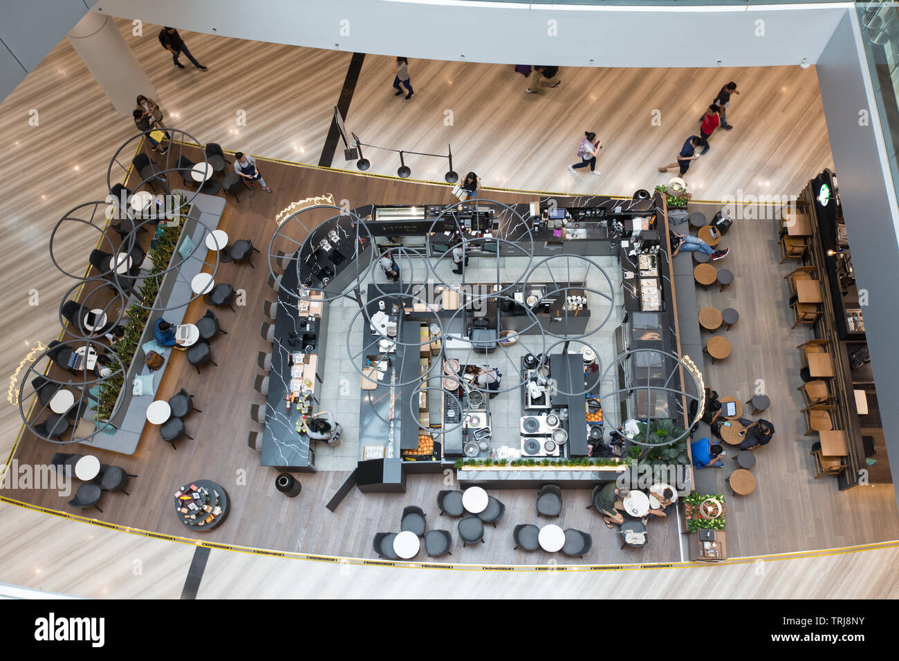 Ein Cafe Layout aus einer Draufsicht bei Juwel Changi Airport, Singapur Stockfoto