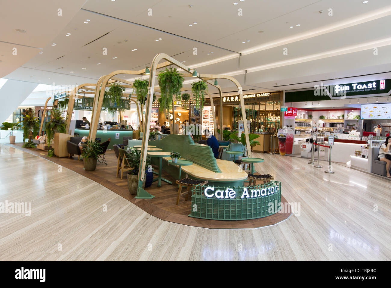 Cafe Amazon Flagship Store aus Thailand an Juwel Changi Airport, Singapur öffnen Stockfoto