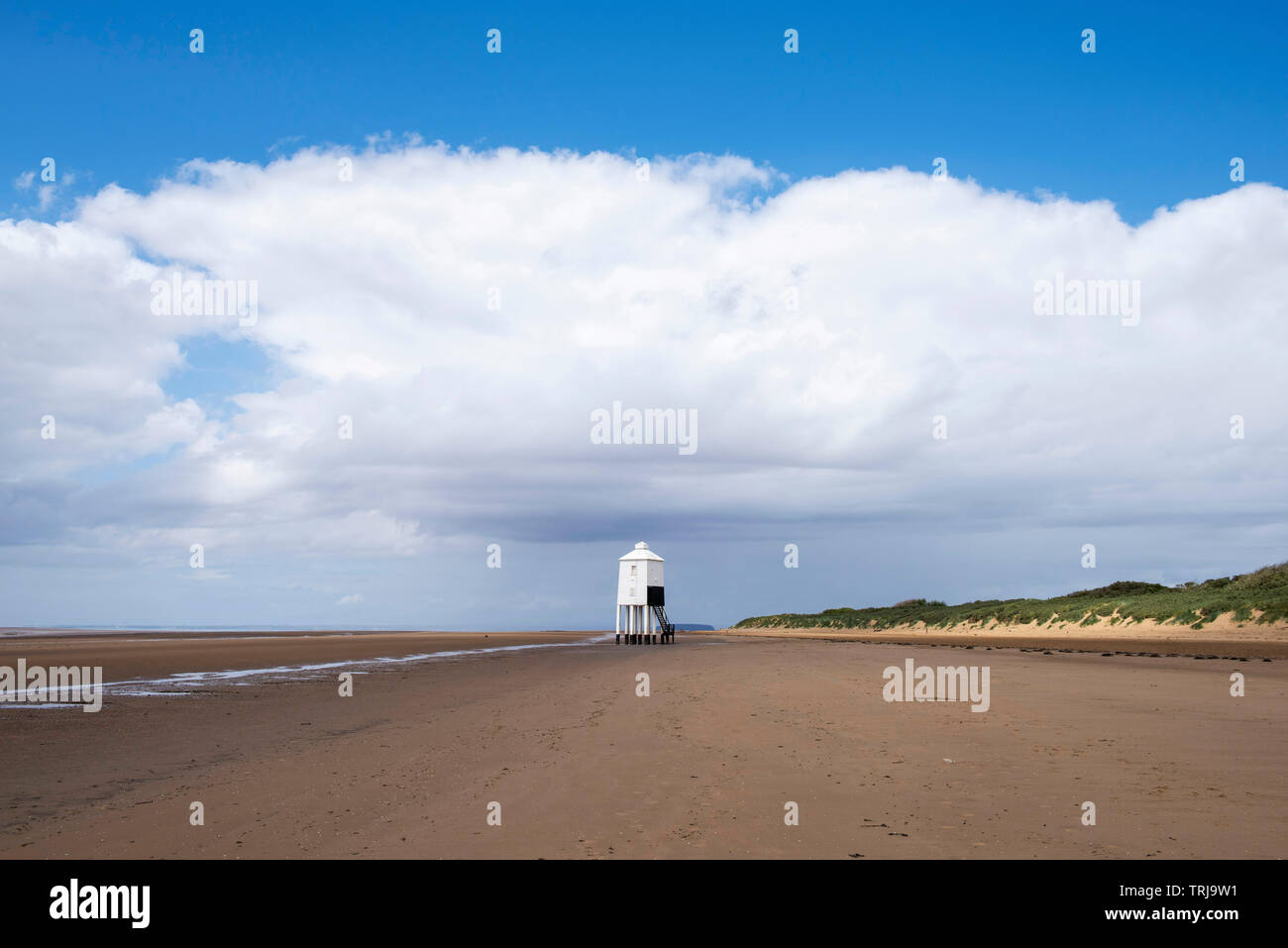 Der Leuchtturm am Strand von Burnham-on-Sea, auf der Somerset Küste in England Großbritannien Stockfoto