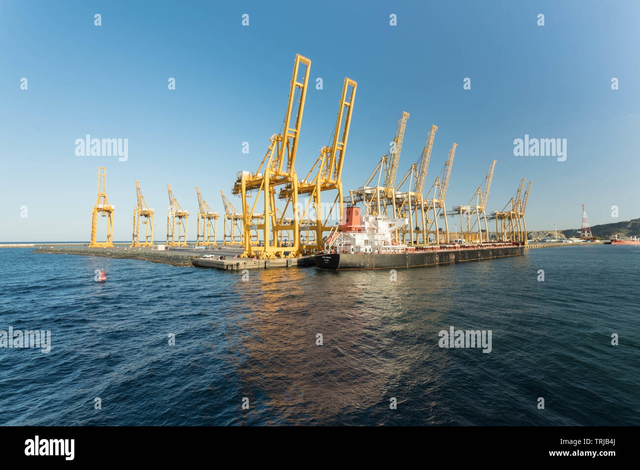 Khor Fakkan Container Terminal, Khor Fakkan, Vereinigte Arabische Emirate Stockfoto