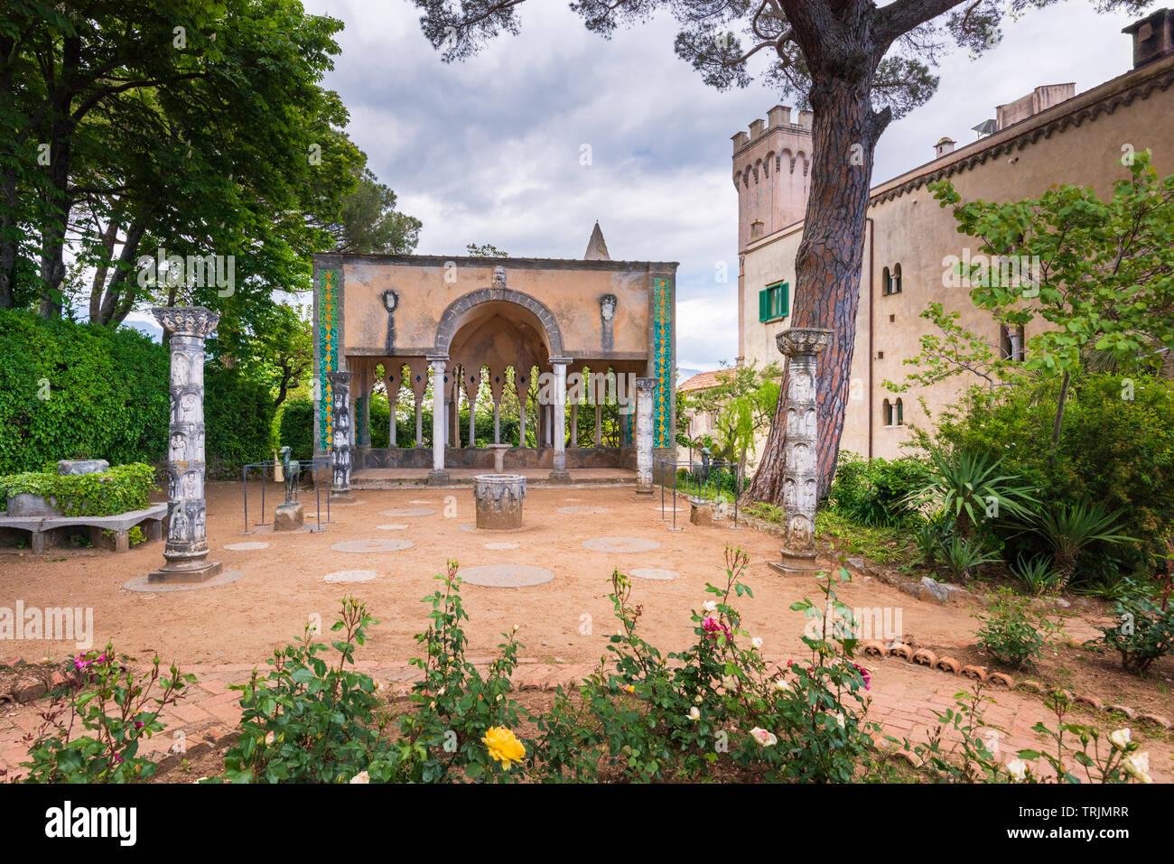 Die Teestube Pavillon in der Villa Cimbrone Gärten in Ravello über der Amalfiküste in Kampanien Italien Stockfoto