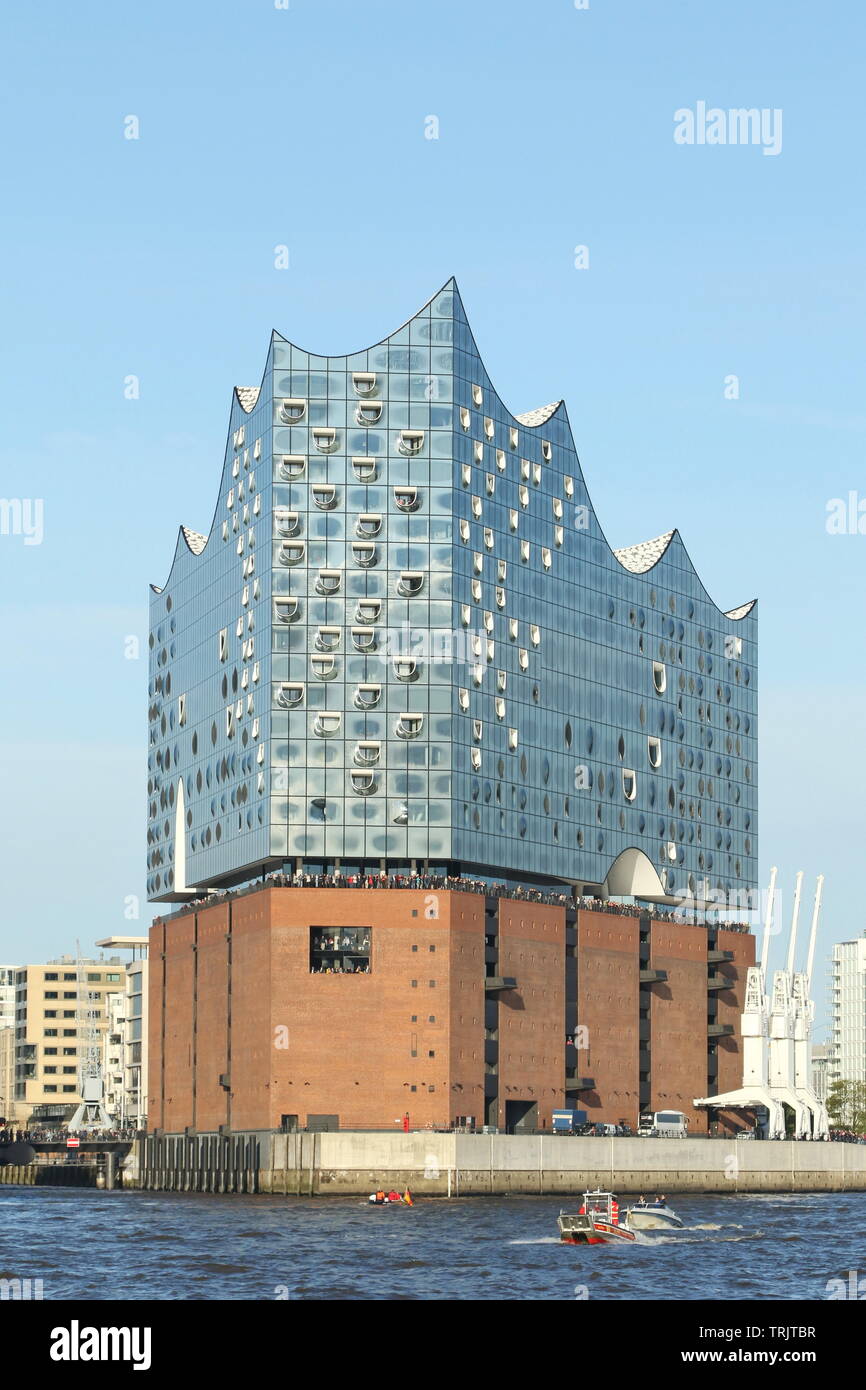 Elbphilharmonie im Hamburger Hafen Stockfoto