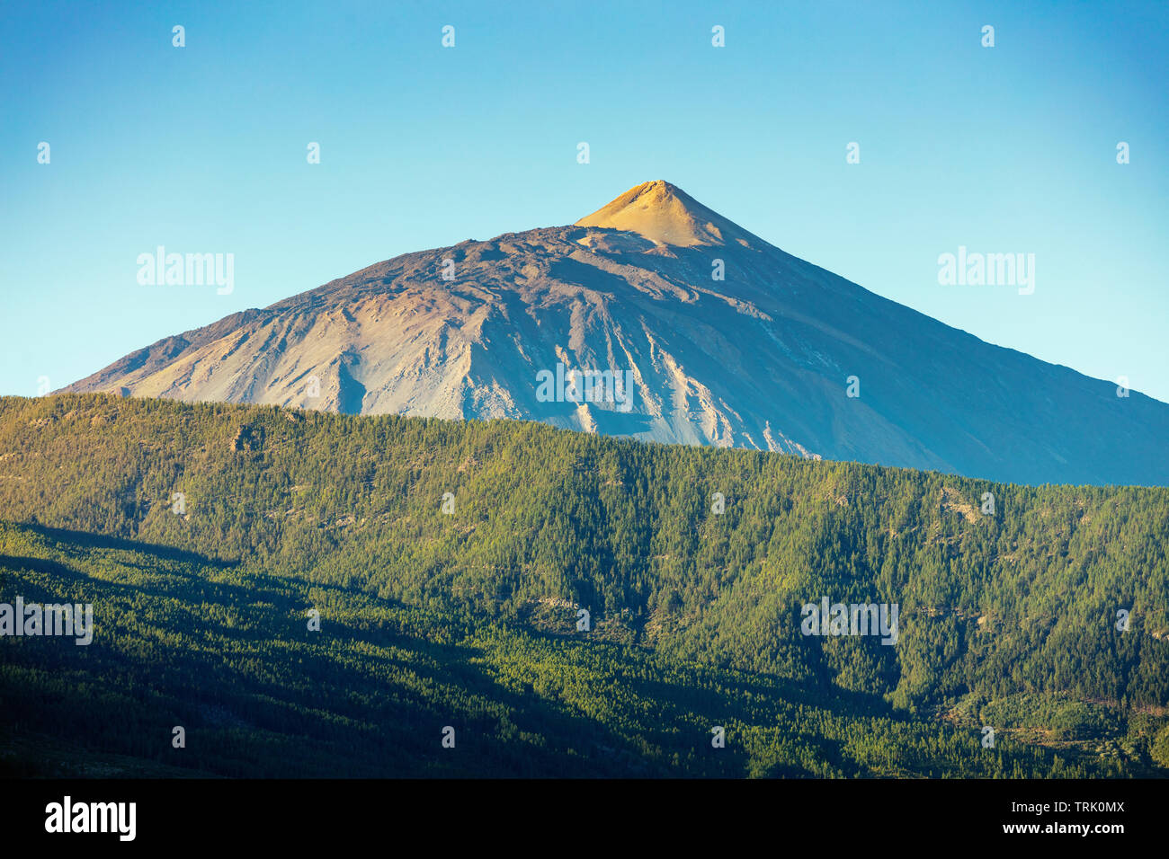 Europa, Spanien, Kanarische Inseln, Teneriffa, Teide Nationalpark, UNESCO-Welterbe, Pico del Teide (3718 m) der höchste Berg in Spanien Stockfoto