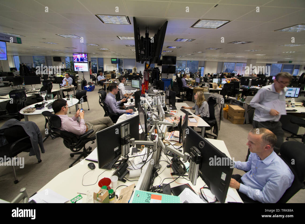 News Redaktion in der Financial Times Newsroom, die Southwark Bridge, London Stockfoto