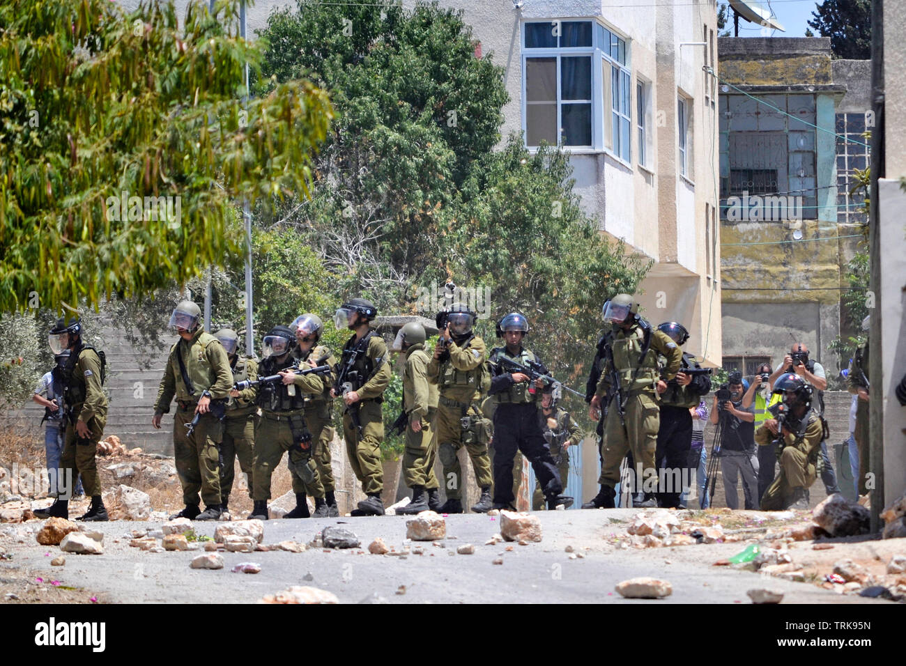 Die israelisch-palästinensischen Konflikt. Israelische Armee bei Zusammenstößen mit palästinensischen Demonstranten in Kafr Qaddum Demonstration - Kafr Qaddum, Nablus Palästina Stockfoto