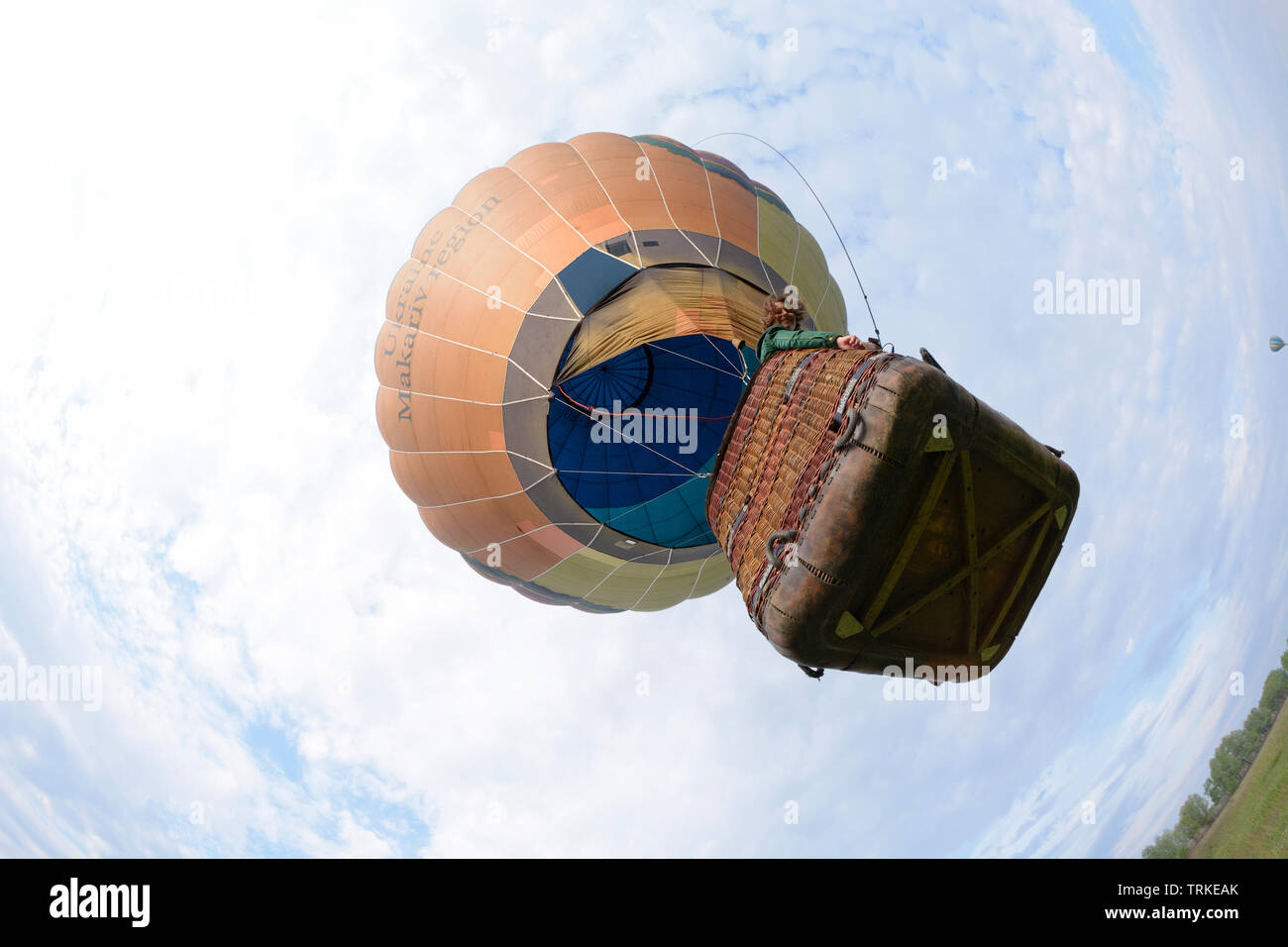 Heißluft-Ballon in den Himmel. Festival der Ballone" Pereiaslav 2018". Mai 6, 2018. Pereiaslav Stockfoto