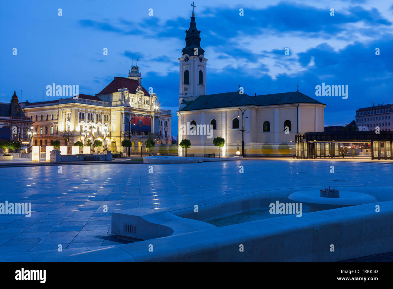 St. Ladislau Kirche und Rathaus in Oradea. Oradea, Bihor, Rumänien. Stockfoto