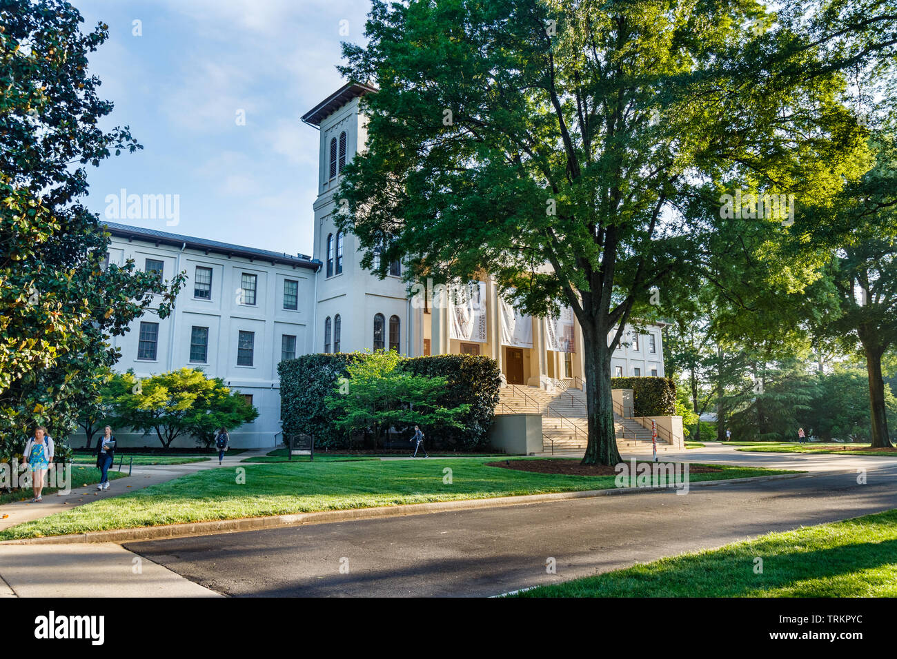 SPARTANBURG, SC, USA - 2. Mai: Hauptgebäude am 2. Mai 2019 am Wofford College in Spartanburg, South Carolina]. Stockfoto