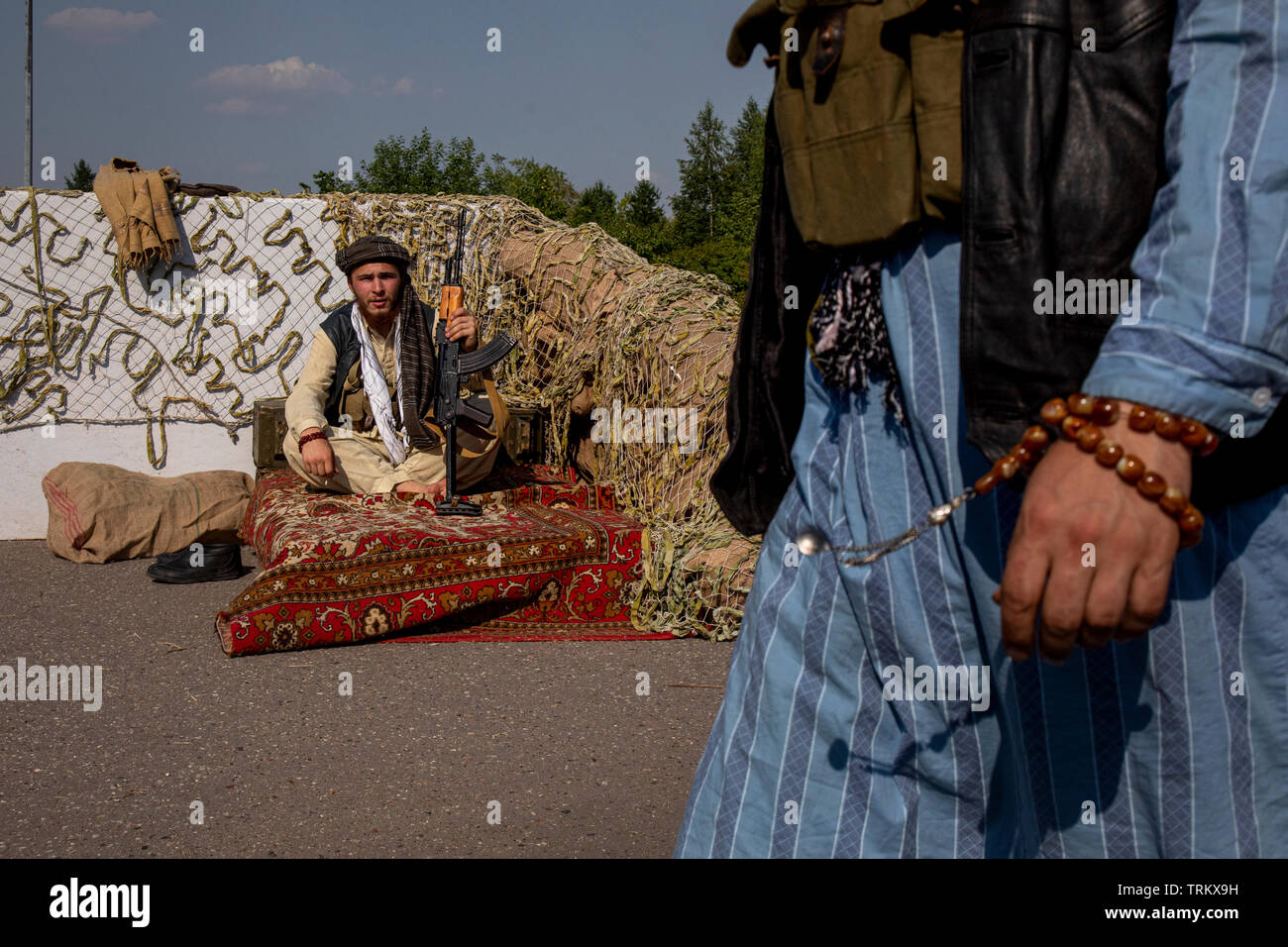 Die afghanischen Rebellen während historische Rekonstruktion UDSSR Krieg Kampagne in Afghanistan (von 1979 bis 1989) während des Festivals von Zeiten und Epochen Stockfoto