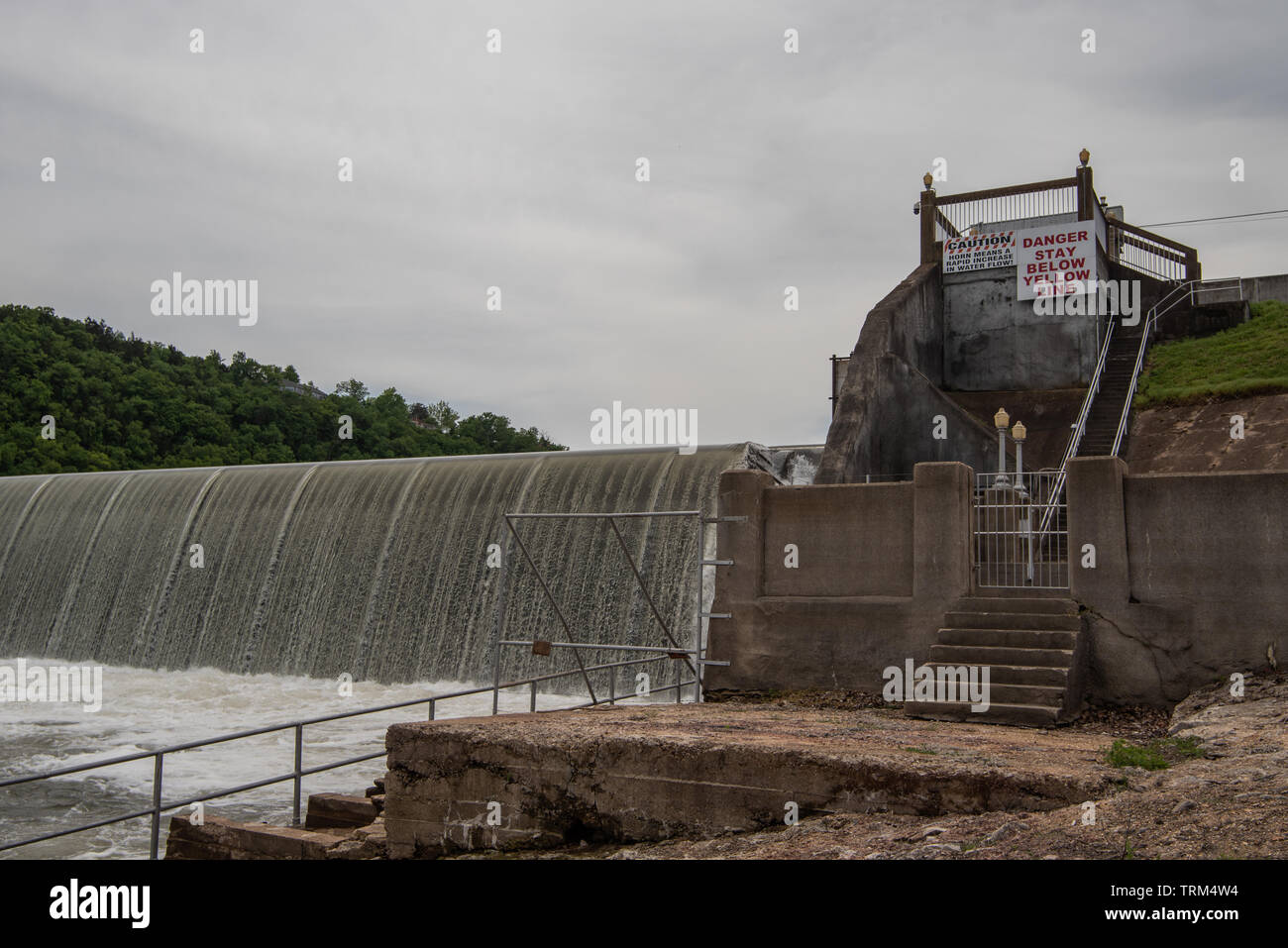 Elektro-Staudamm Stockfoto