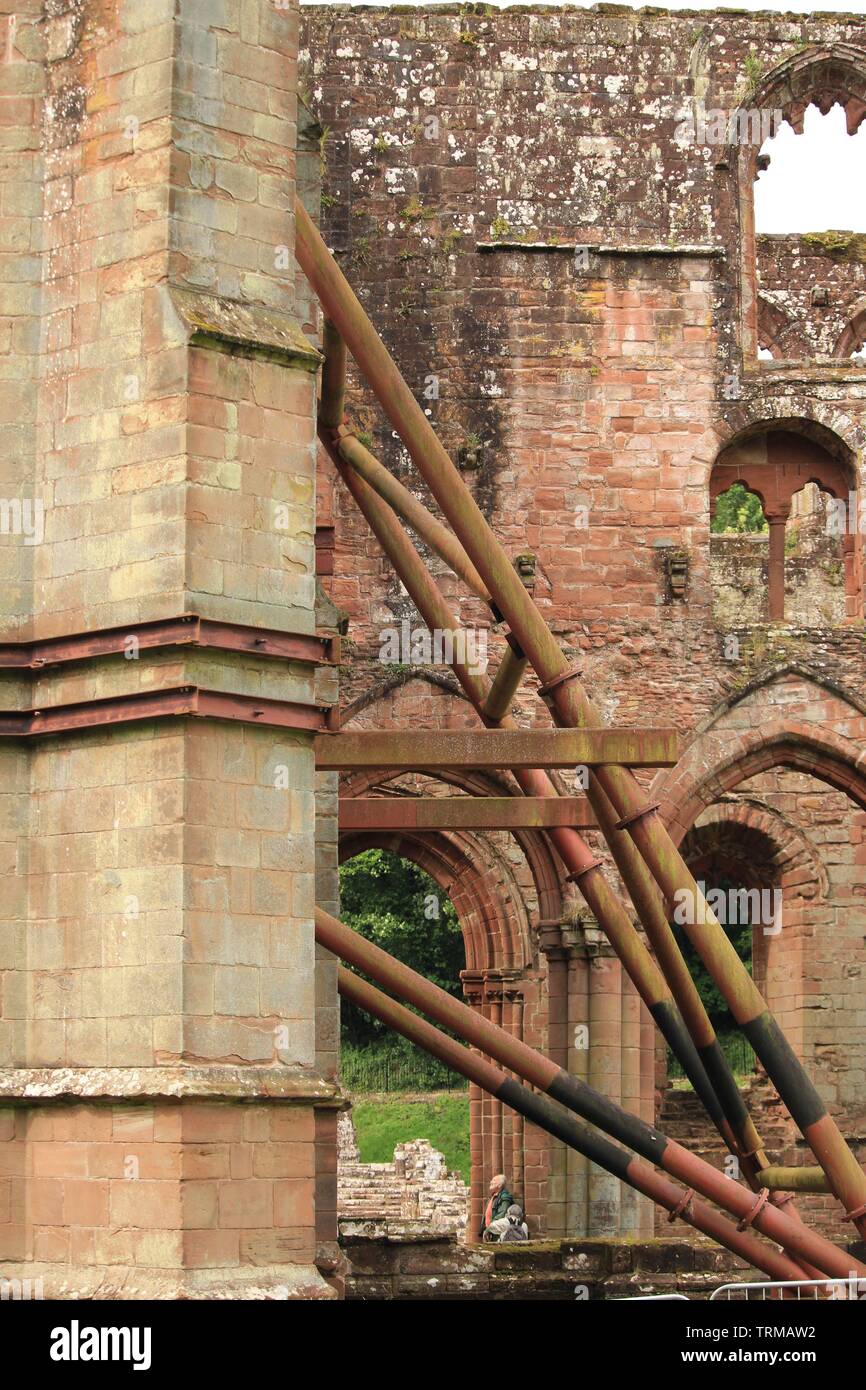 UK Barrow In Furness, Cumbria. Furness Abbey. Ulverston, Cumbria, Halbinsel Furness Abbey Ruinen, Furness Abbey, Cumbria. Stockfoto