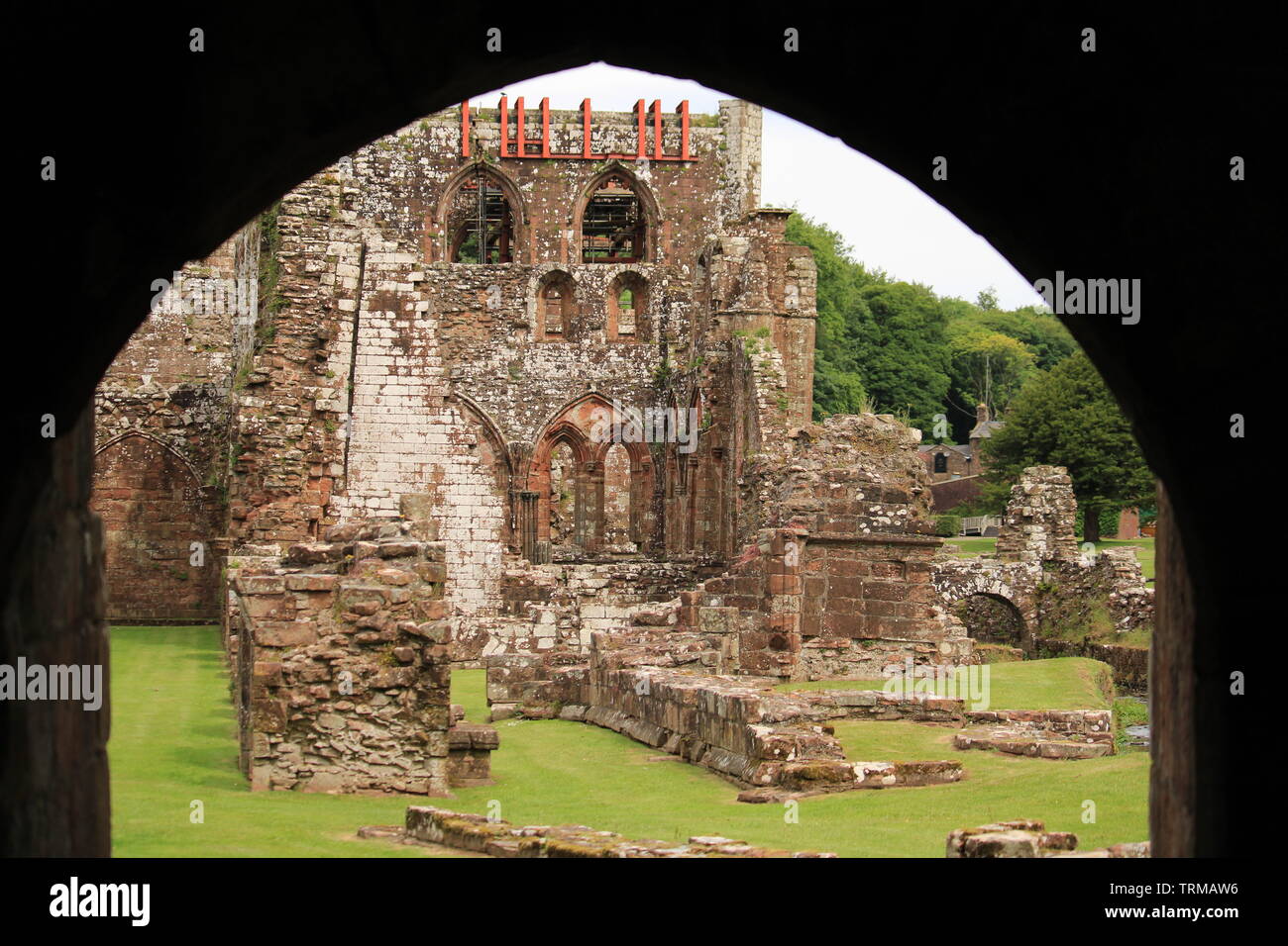 UK Barrow In Furness, Cumbria. Furness Abbey. Ulverston, Cumbria, Halbinsel Furness Abbey Ruinen, Furness Abbey, Cumbria. Stockfoto