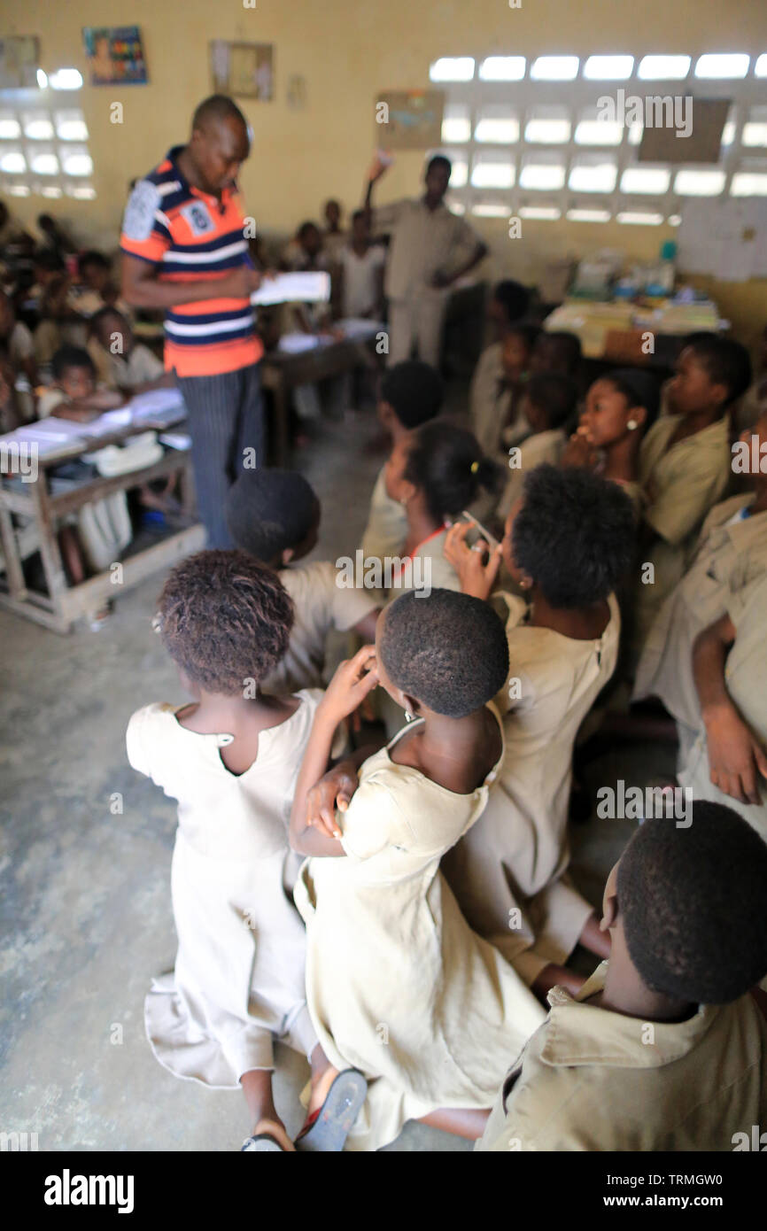 Ecole Primaire d'Adjallé. Abkommen von Lomé. Togo. Afrique de l'Ouest. Stockfoto