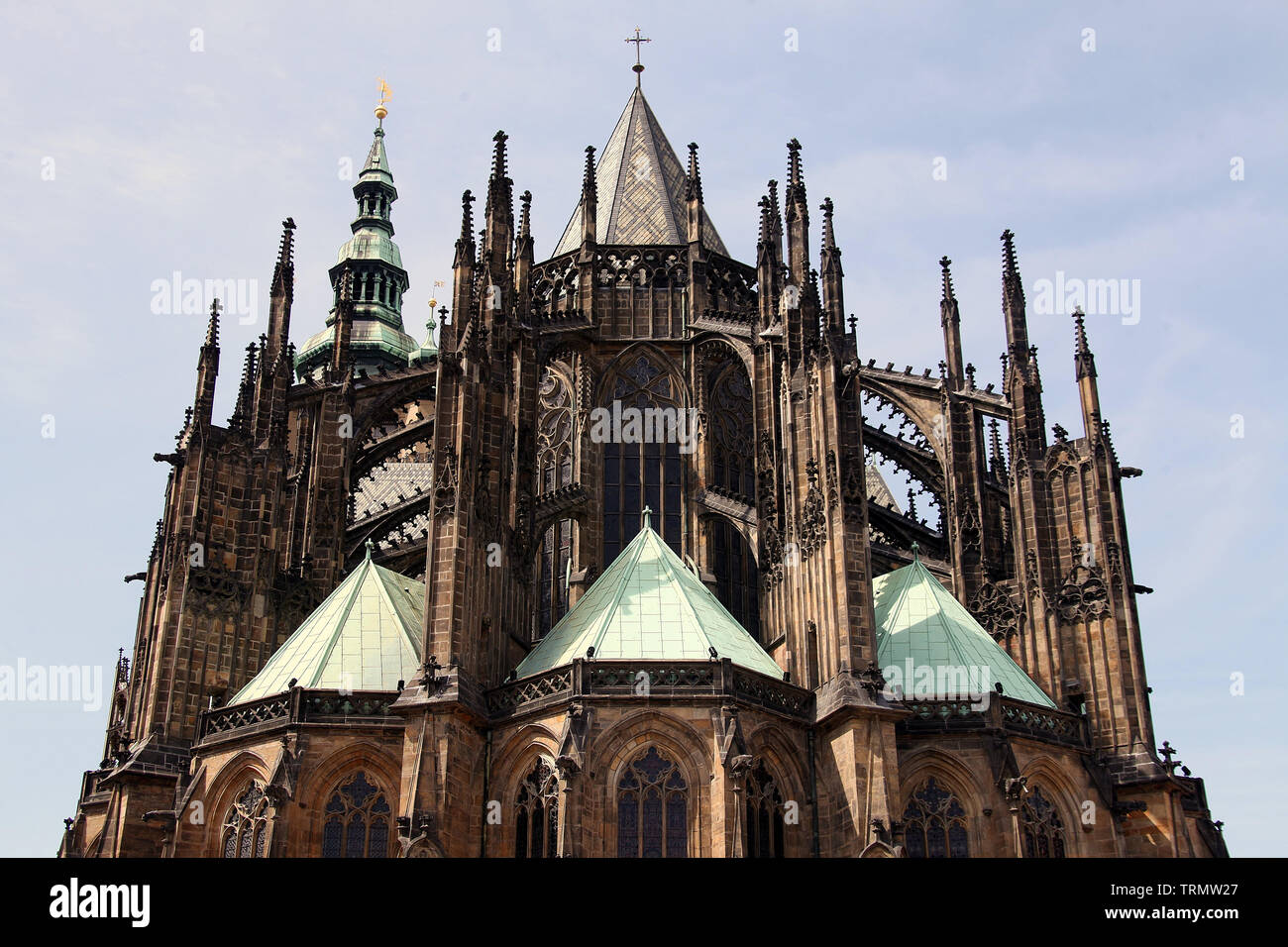 Der östlichen Fassade der Kathedrale der Heiligen Vitus Wenzel und Adalbert auf der Prager Burg Stockfoto