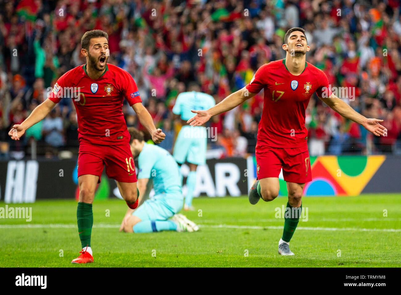 Portugals Spieler Gonçalo Guedes gesehen wird, feiert das erste Ziel während des Spiels für die UEFA Nationen Liga Finale auf Dragon Stadium am 9. Juni 2019 in Porto, Portugal. (Endstand; Portugal 1:0 Niederlande) Credit: Diogo Baptista/SOPA Stockfoto