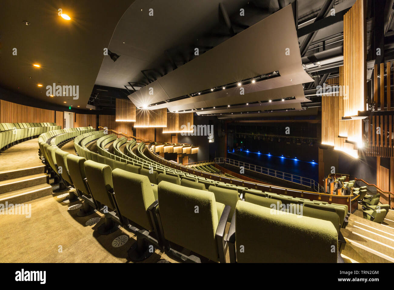 Die 940 Sitze im Theater von Cairns Performing Arts Centre, Cairns, Queensland, Australien Stockfoto
