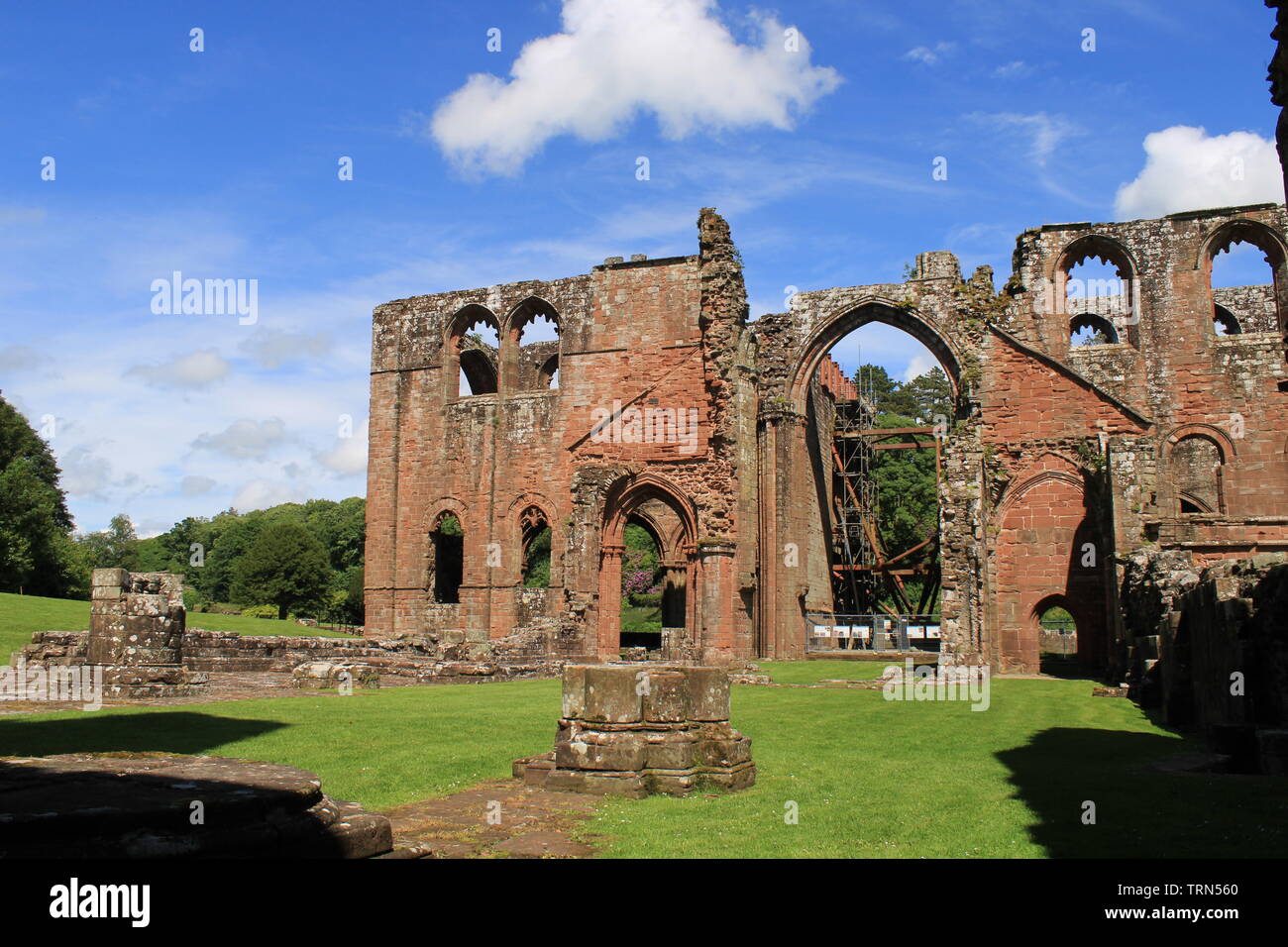 UK Barrow In Furness, Cumbria. Furness Abbey. Ulverston, Cumbria, Halbinsel Furness Abbey Ruinen, Furness Abbey, Cumbria. Stockfoto