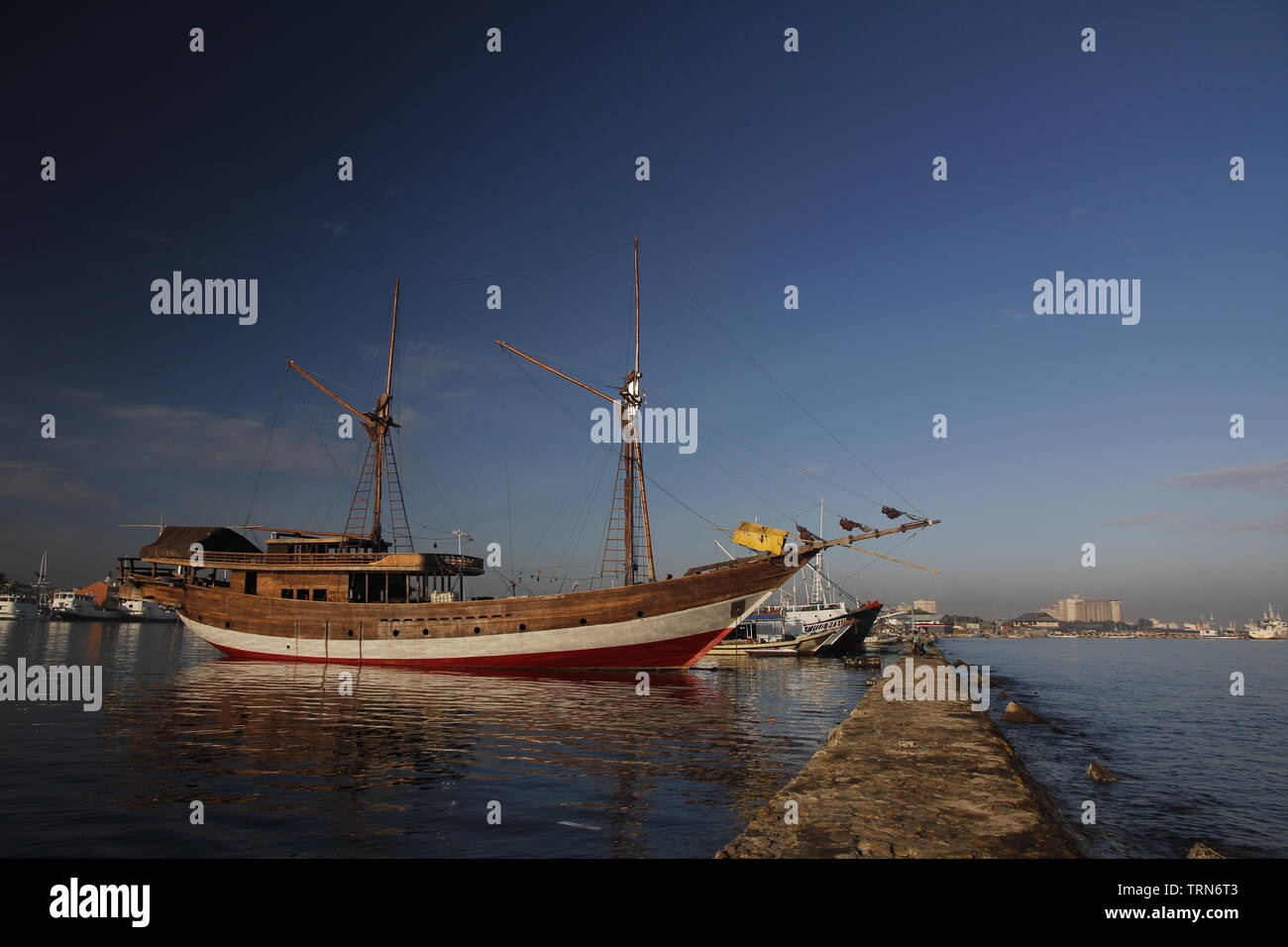 Custom ship-traditionellen hölzernen Segelschiffe im Hafen Paotere Stockfoto