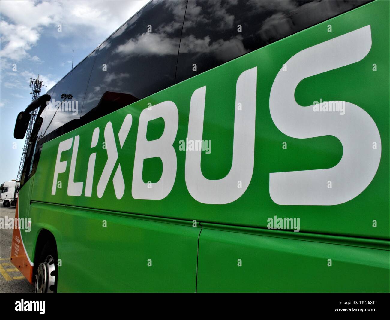 Flixbus Intercity Bus. Flixbus ist eine Marke, die intercity Bus Service bietet in ganz Europa Stockfoto