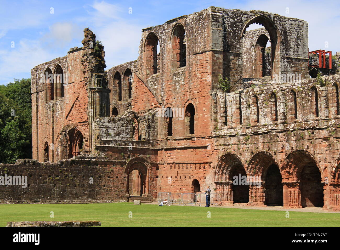 UK Barrow In Furness, Cumbria. Furness Abbey. Ulverston, Cumbria, Halbinsel Furness Abbey Ruinen, Furness Abbey, Cumbria. Stockfoto