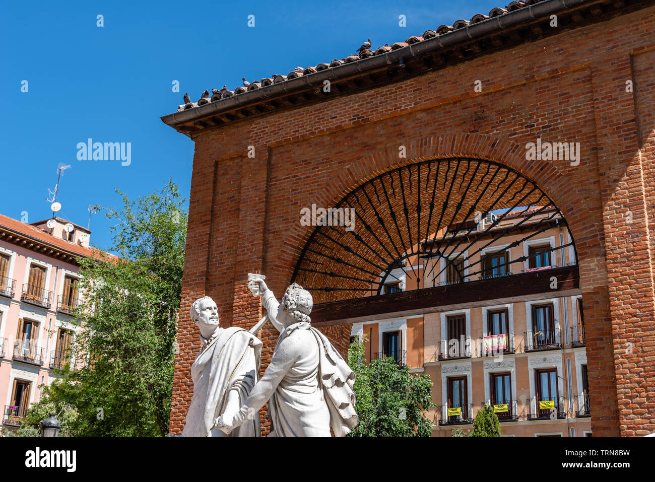 Madrid, Spanien - Juni 9, 2019: Dos de Mayo Platz im malasana Viertel in Madrid. Malasana ist eines der angesagtesten Viertel in Madrid, bekannt Stockfoto