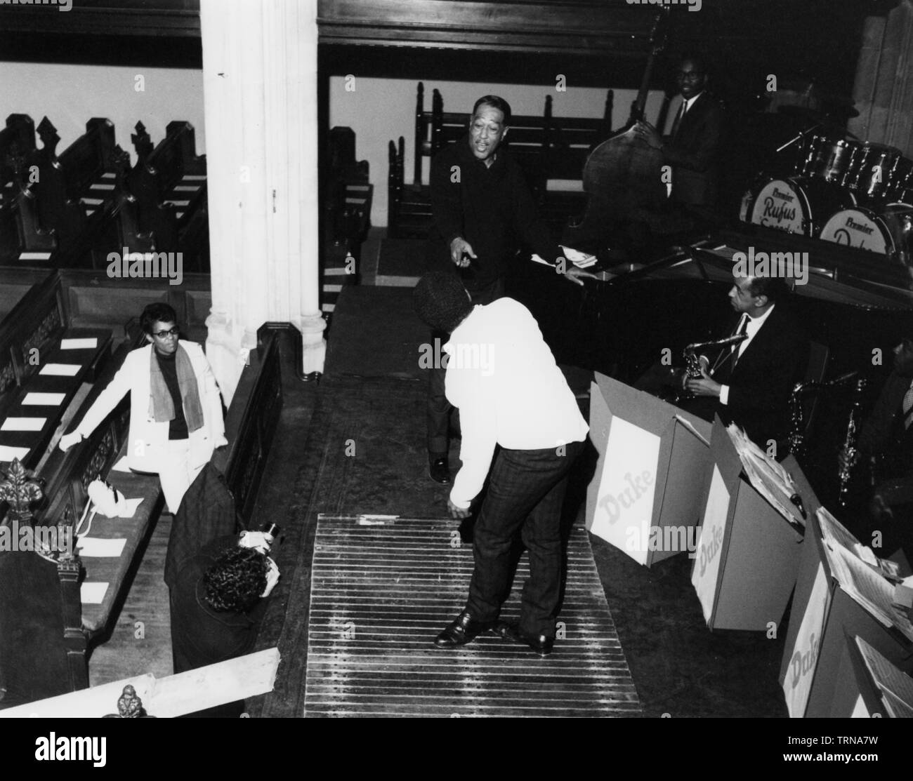 Duke Ellington, Probe für ein Konzert in der Großen Heiligen der Kirche St. Mary, Cambridge, 1967. Schöpfer: Brian Foskett. Stockfoto