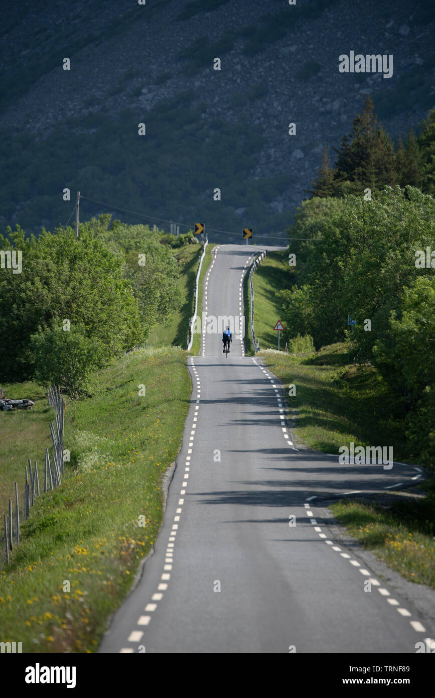 Erkunden sie Norwegen mit dem Fahrrad im Sommer 2019 Stockfoto