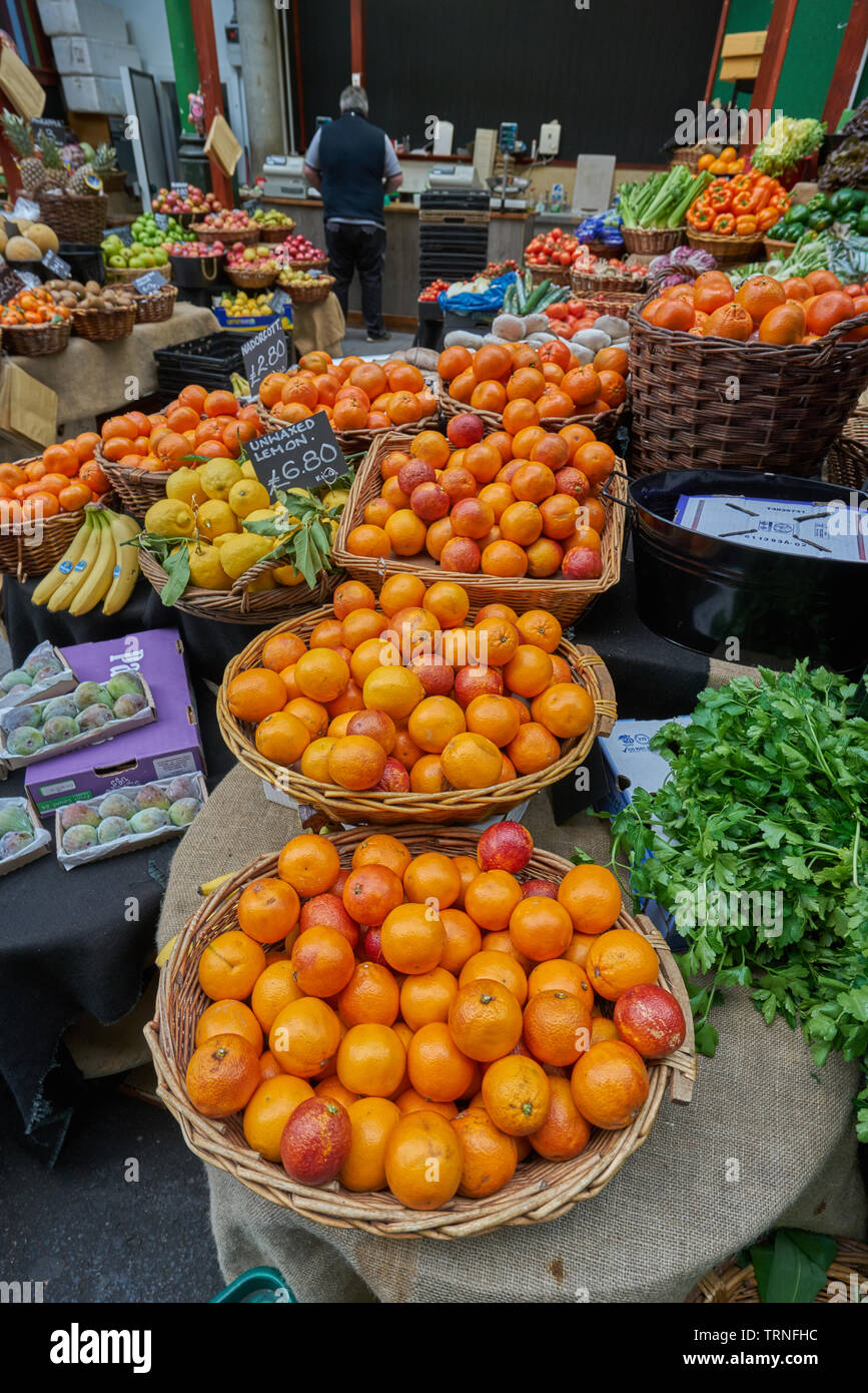 Orangen zum Verkauf Borough Market London Stockfoto