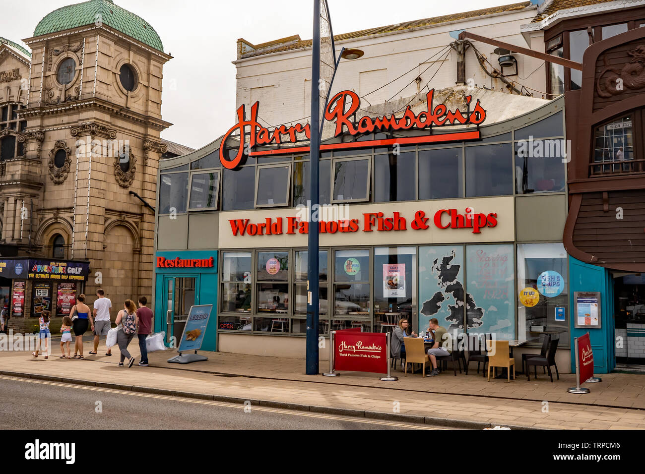 Harry Ramsdens Fisch und Chips Restaurant, mit Imbiss stand, in der Küstenstadt Great Yarmouth, Norfolk Stockfoto