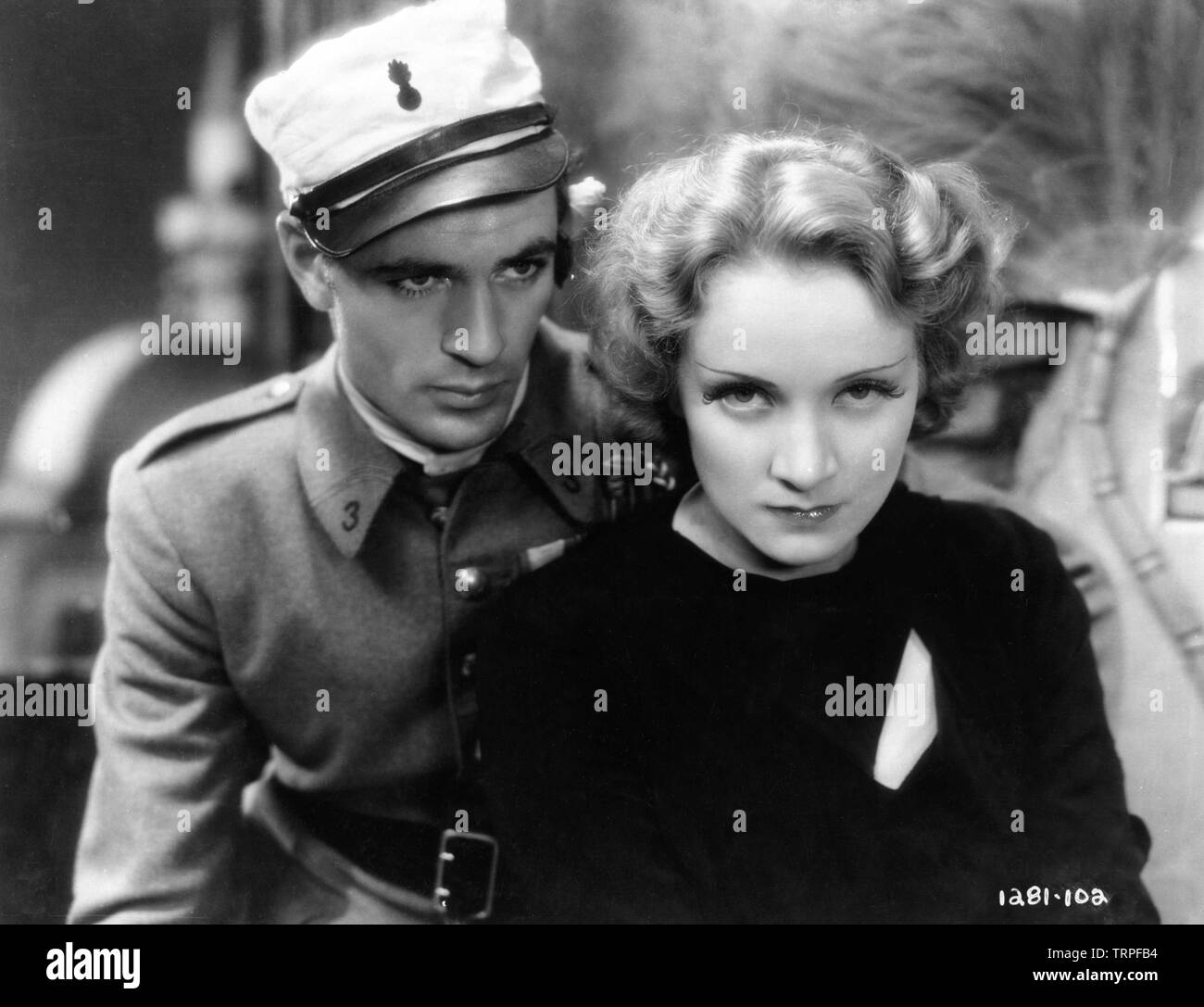 MARLENE DIETRICH und Gary Cooper in Marokko 1930 Regisseur Josef von Sternberg Paramount Pictures Stockfoto