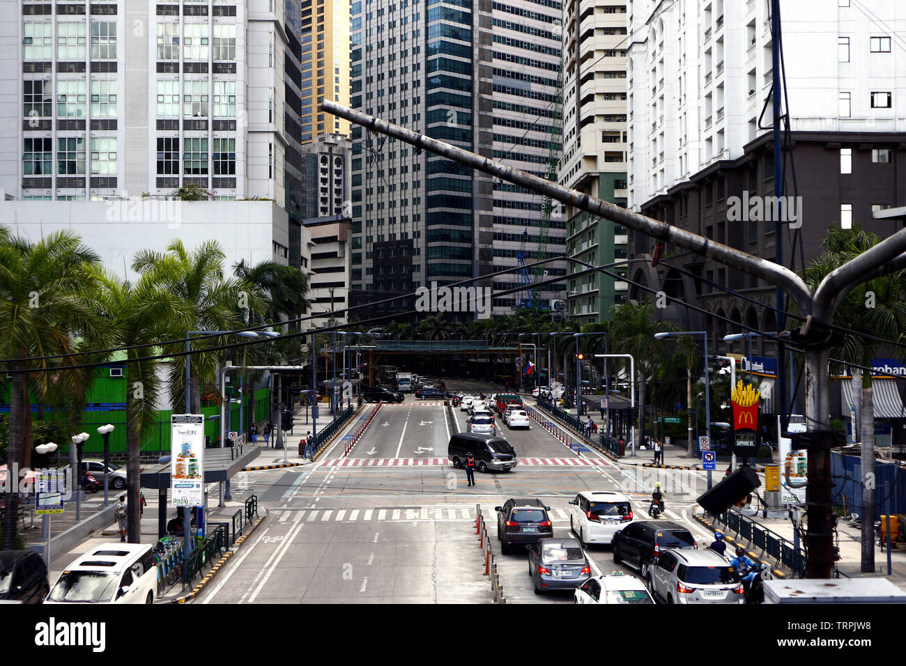 PASIG CITY, Philippinen - Juni 7, 2019: Gewerbe- und Wohnbauten im Central Business District von Pasig City gerufen, Ortigas Komplex. Stockfoto