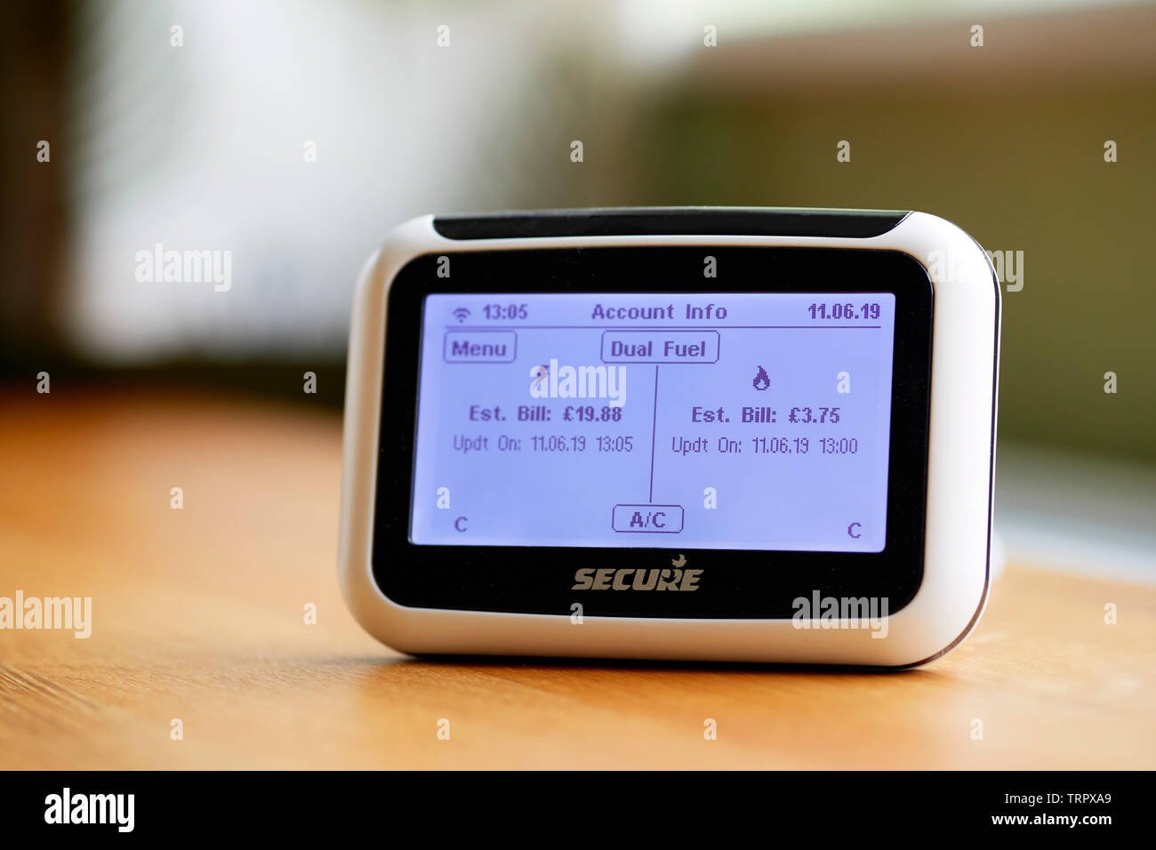 Smart Meter am Schaltschrank Übersicht Energie Lesungen Stockfoto