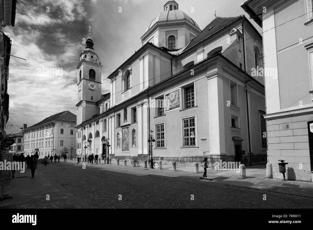 Außenansicht der Kirche St. Nikolaus Kathedrale, Ljubljana, Ljubljana, Slowenien, Europa Stockfoto