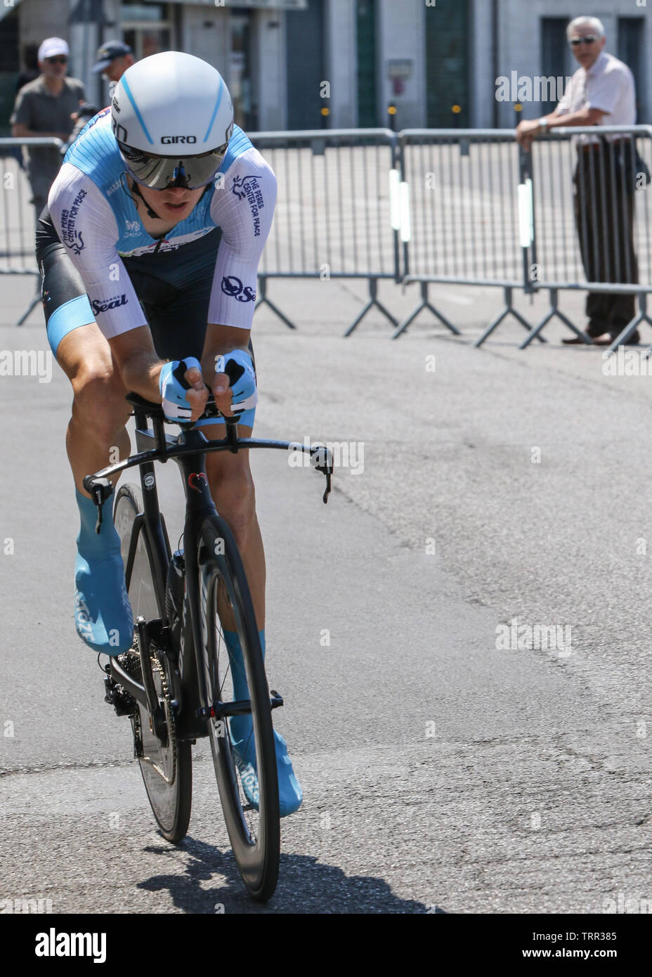 Pro Radfahrer konkurrieren in der Endphase 21 Zeitfahren des Giro d'Italia 2019 in Verona Italien Fabrizio Malisan Fotografie Stockfoto