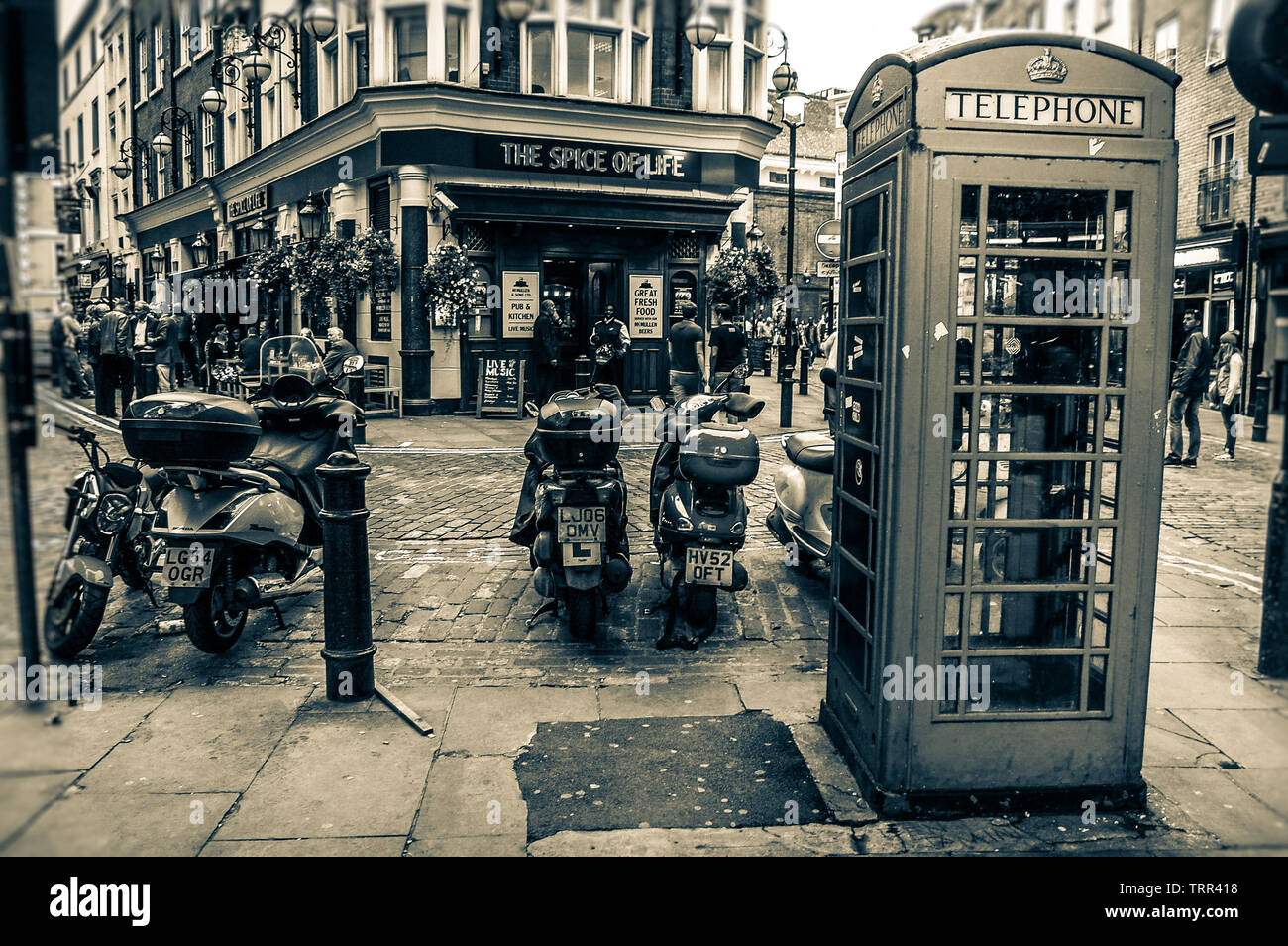 Telefon Hütte vor "die Würze des Lebens", London, UK Stockfoto