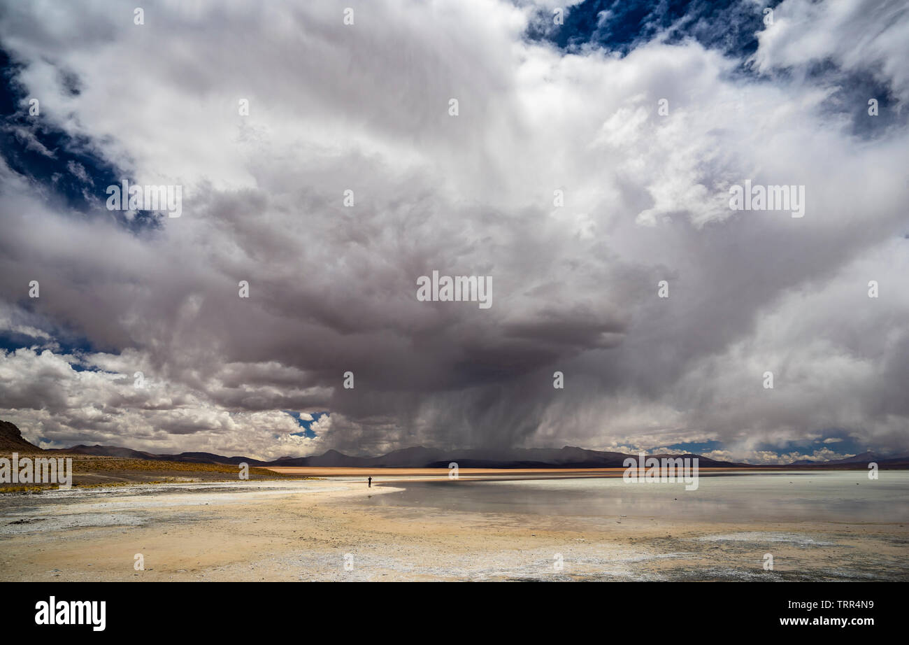 Unwetter in White Lagoon in Bolivien Stockfoto
