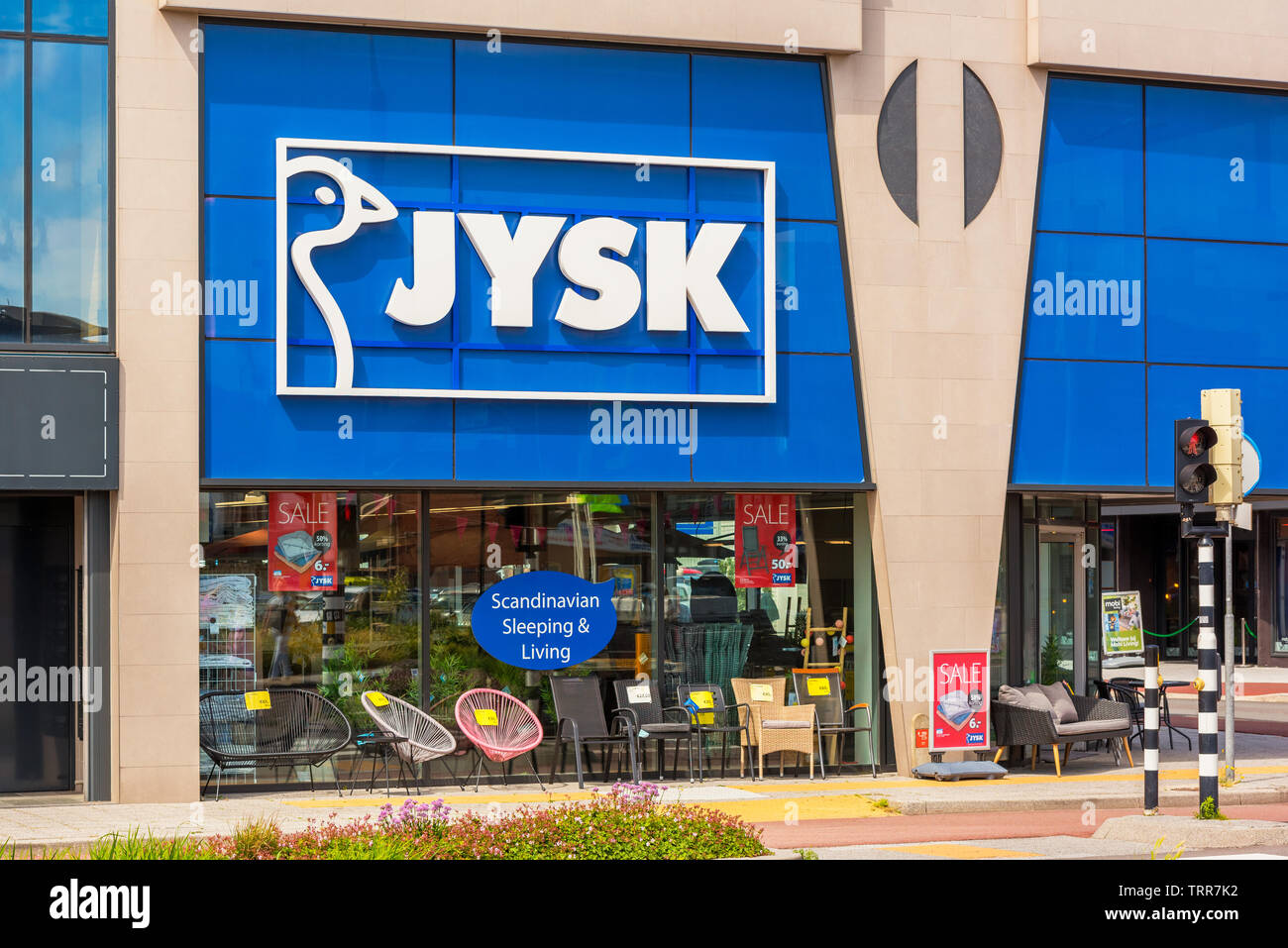 Jysk store in Alkmaar, Niederlande. Jysk ist ein dänischer Wohnmöbel Einzelhandelskette, die in 50 Ländern. Stockfoto