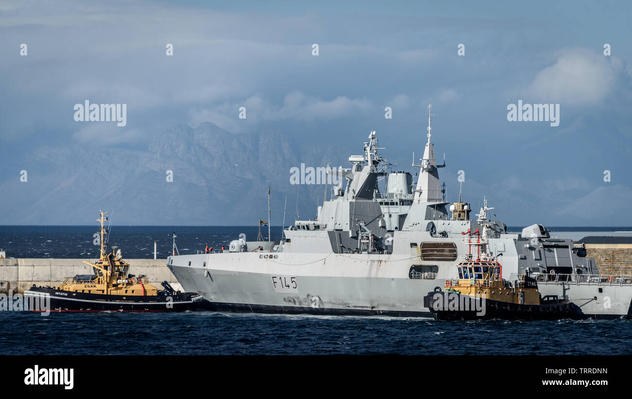 SAS AMATOLA ist durch die Regierung von Präsident Nelson Mandela in einem umstrittenen Waffen gekauft haben viel von der Deutschen Werft Blohm und Voss Stockfoto