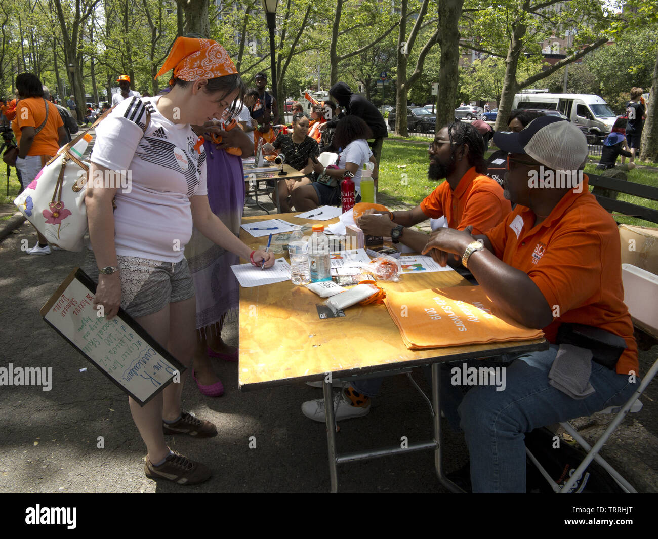 NYC Solidarität gehen Sie mit Waffengewalt Überlebenden an Cadman Plaza in Brooklyn, NY, 8. Juni 2019. Stockfoto