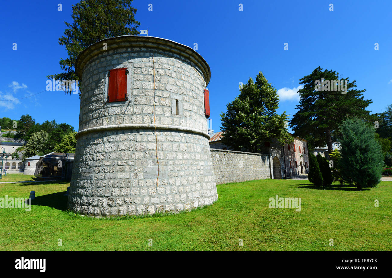 Die Biljarda ist die ehemalige königliche Residenz in Cetinje - die historische Hauptstadt von Montenegro. Stockfoto
