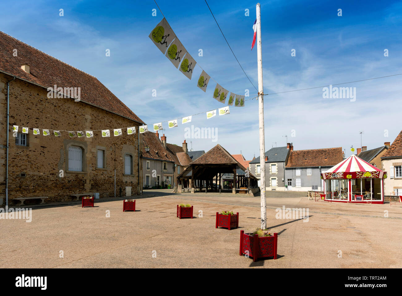 Indre (36) Sainte-Sévère-sur-Indre, La Place du Marché et la Halle, lieu de tournage du Film Jour de Fête de Jacques Tati // Frankreich. Indre (36) Sain Stockfoto