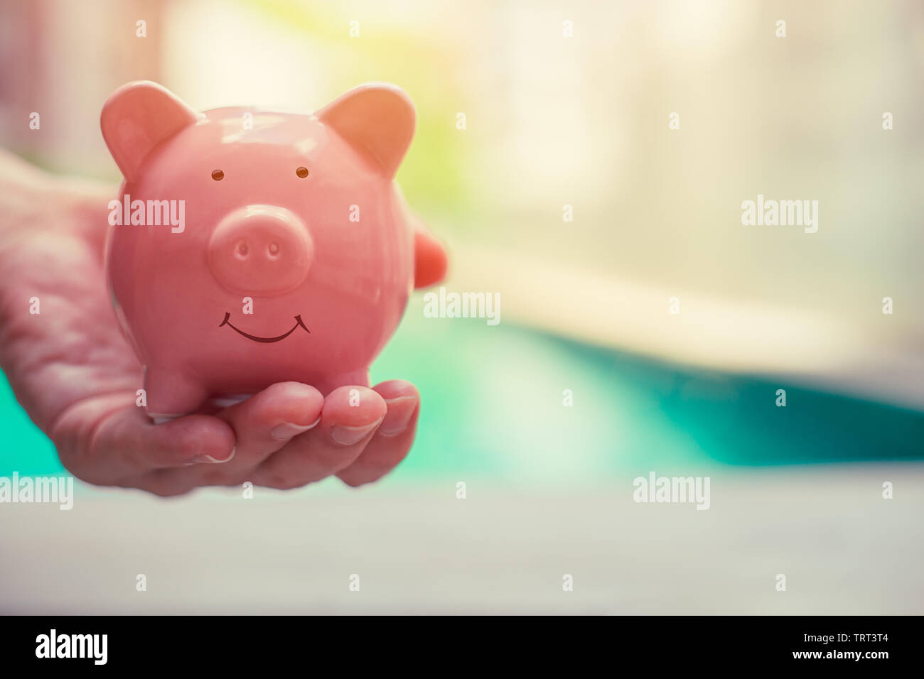 Schwein Bank, Hand, Persönliche Finanzen geld Konzept speichern Stockfoto