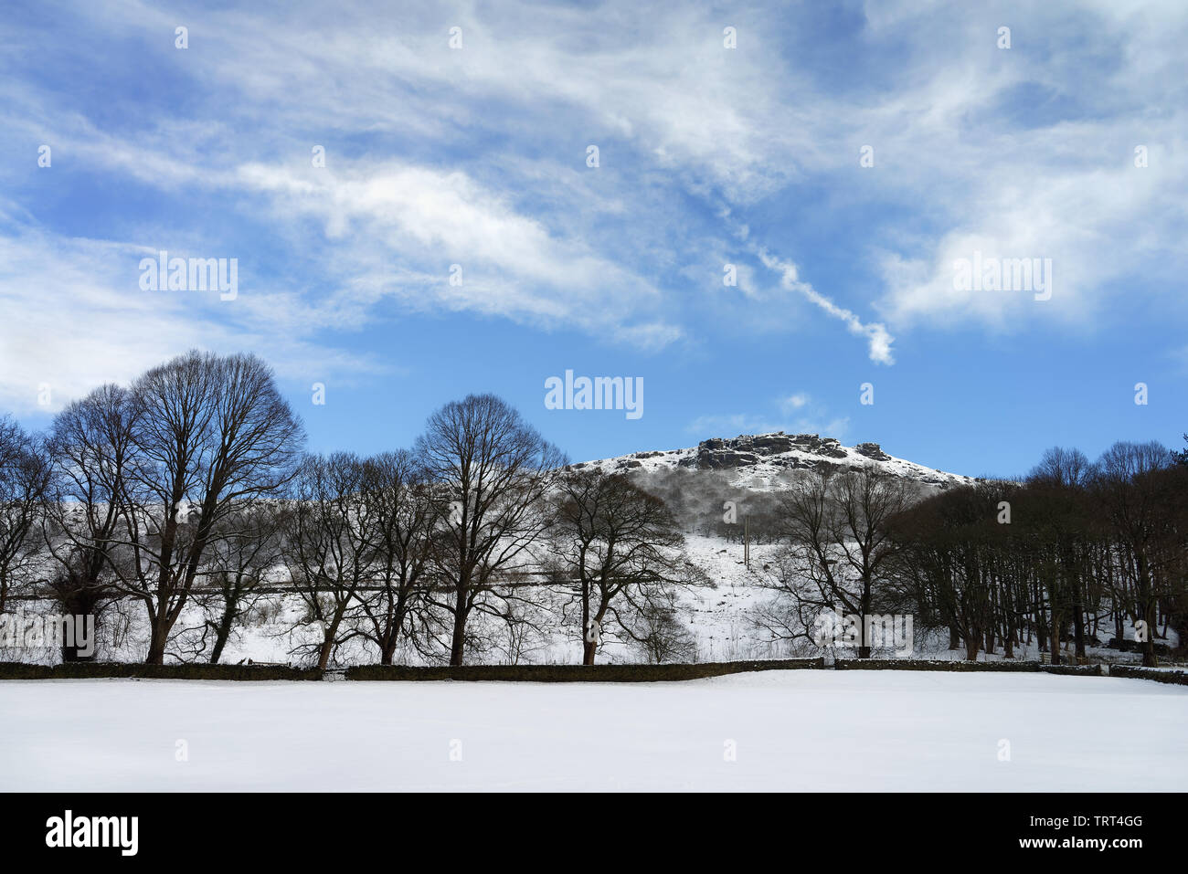 Großbritannien, Derbyshire, Peak District, Bamford Rand aus einer 6013 nach starkem Schneefall Stockfoto