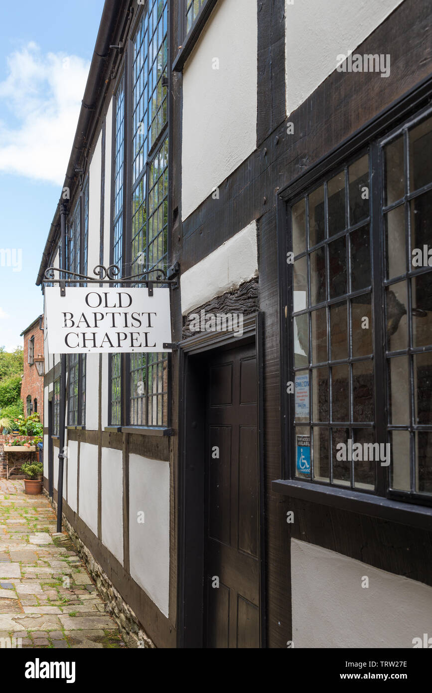 Die alte Kapelle aus Baptist Church Street in Stroud, Gloucestershire, VEREINIGTES KÖNIGREICH Stockfoto