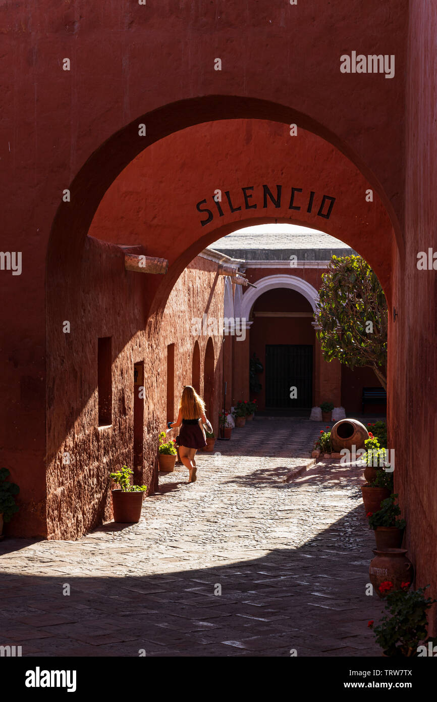 Stille Terrasse, Monasterio de Santa Catalina, Kloster, religiöse Gebäude in Arequipa, Peru, Südamerika Stockfoto